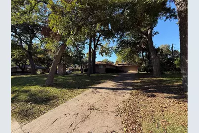 301 Lakewood Drive, DeSoto, TX 75115 - Photo 5