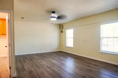 313 Boulder Court, Burleson, TX 76028 - Photo 31