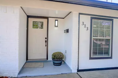 313 Boulder Court, Burleson, TX 76028 - Photo 9