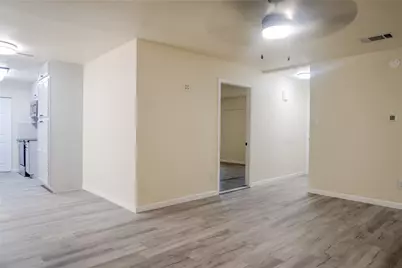 313 Boulder Court, Burleson, TX 76028 - Photo 11