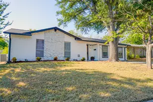 313 Boulder Ct, Burleson, TX 76028 - Photo 1