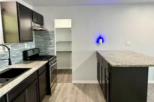 2618 Creekview Dr, Granbury, TX 76048 - Photo 13
