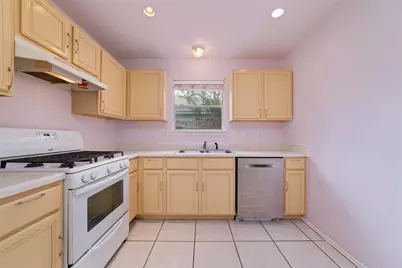3306 Garrison Court, Houston, TX 77014 - Photo 11
