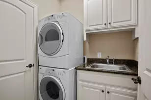 5801 Hillcrest Ave, University Park, TX 75205 - Photo 15