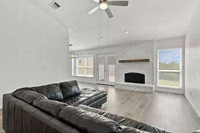 4405 Queen Circle, The Colony, TX 75056 - Photo 9