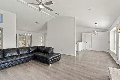 4405 Queen Circle, The Colony, TX 75056 - Photo 11