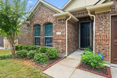 3909 Brook Wood Drive, McKinney, TX 75071 - Photo 5