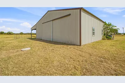 7829 County Road 176, Stephenville, TX 76401 - Photo 23