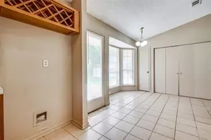 304 Mack Dr, Denton, TX 76209 - Photo 9