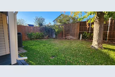 2107 Rose Cliff Lane, Carrollton, TX 75007 - Photo 33