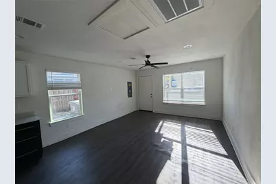 400 Lansing Street, Dallas, TX 75203 - Photo 3