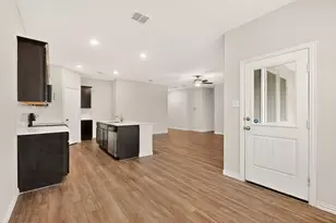 3321 Riverside Dr, Aubrey, TX 76227 - Photo 13