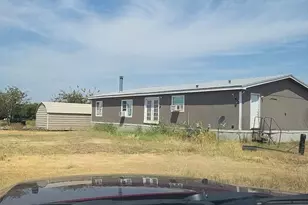 851 Co Rd 4625, Trenton, TX 75490 - Photo 1