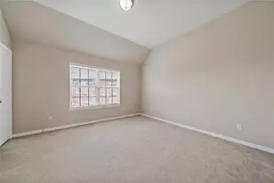 100 Liones Ln, Lewisville, TX 75056 - Photo 17