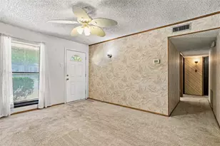5434 Laredo Ln, Garland, TX 75043 - Photo 7