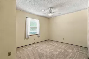 5434 Laredo Ln, Garland, TX 75043 - Photo 19