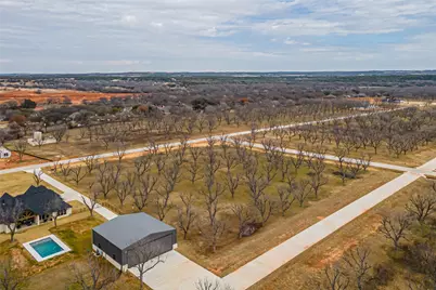 1201 Mooney Drive, Granbury, TX 76049 - Photo 9