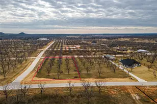 1201 Mooney Dr, Granbury, TX 76049 - Photo 1