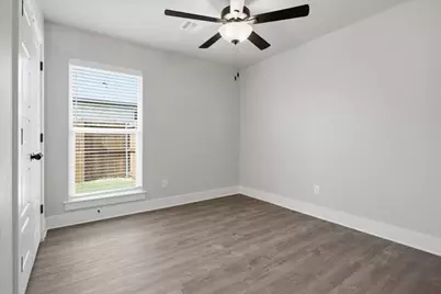 4218 Hummingbird Drive, Sherman, TX 75092 - Photo 9