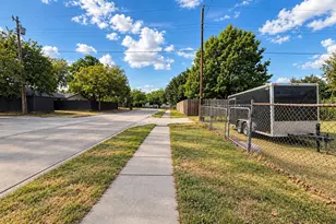 2921 Charles Dr, Garland, TX 75041 - Photo 11