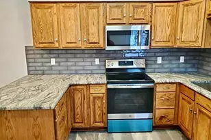 2204 Prairie Ave, Fort Worth, TX 76164 - Photo 5