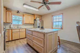 611 Billings Rd, Tolar, TX 76476 - Photo 9