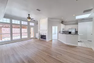 8703 StoneCrest Dr, Irving, TX 75063 - Photo 3