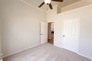 8703 StoneCrest Dr, Irving, TX 75063 - Photo 13