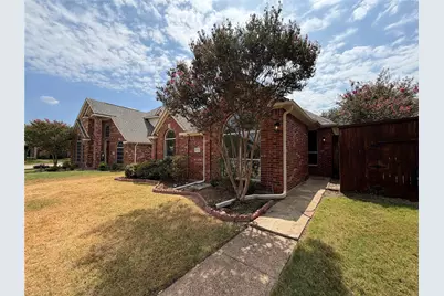 8703 Stonecrest Drive, Irving, TX 75063 - Photo 23