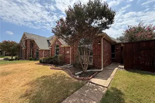 8703 StoneCrest Dr, Irving, TX 75063 - Photo 23