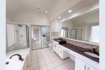 8703 Stonecrest Drive, Irving, TX 75063 - Photo 21