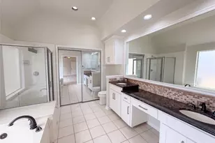 8703 StoneCrest Dr, Irving, TX 75063 - Photo 21