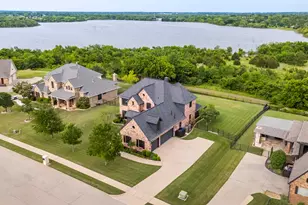 1017 Hilltop Dr, Lavon, TX 75166 - Photo 1