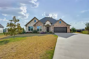 1605 Covered Bridge Ct, Gunter, TX 75058 - Photo 3