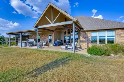 1605 Covered Bridge Ct, Gunter, TX 75058 - Photo 33