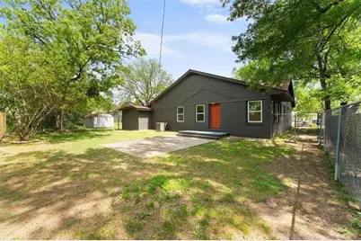 2405 Monroe Street, Commerce, TX 75428 - Photo 25