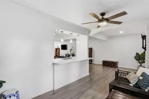1314 E Lovers Ln, Arlington, TX 76010 - Photo 21