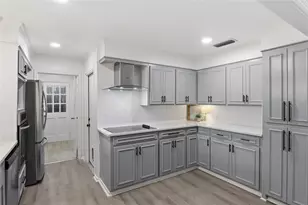1314 E Lovers Ln, Arlington, TX 76010 - Photo 11