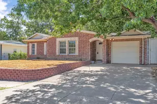 1314 E Lovers Ln, Arlington, TX 76010 - Photo 1