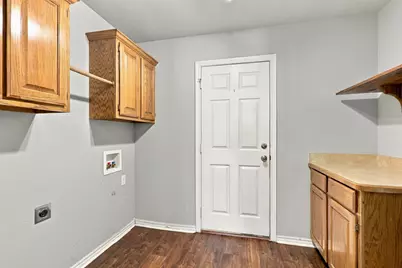 108 Chisolm Trail Court, Springtown, TX 76082 - Photo 17