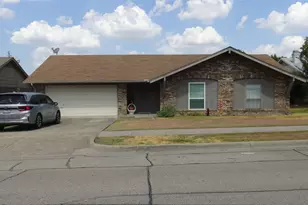 2107 Bordeaux Dr, Carrollton, TX 75007 - Photo 1