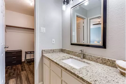 529 Essex Place, Euless, TX 76039 - Photo 19