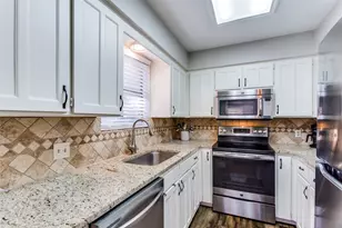 529 Essex Pl, Euless, TX 76039 - Photo 11