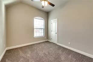 3100 Main St, Granbury, TX 76049 - Photo 15