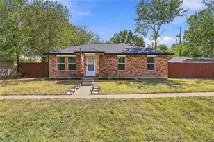 900 N Grand Ave, Waxahachie, TX 75165 - Photo 27