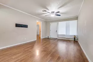 11049 Paddock Cir, Dallas, TX 75238 - Photo 3