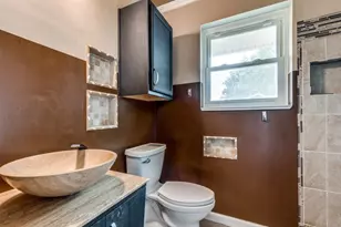 11049 Paddock Cir, Dallas, TX 75238 - Photo 21