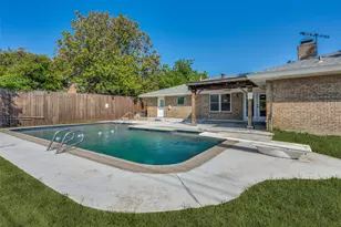 2400 W Lavender Ln, Arlington, TX 76013 - Photo 23