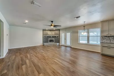 2400 W Lavender Lane, Arlington, TX 76013 - Photo 7