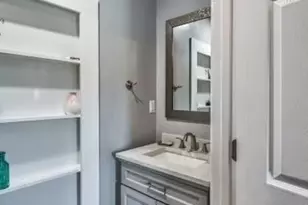 824 S Blue Quail Ct, Granbury, TX 76049 - Photo 5